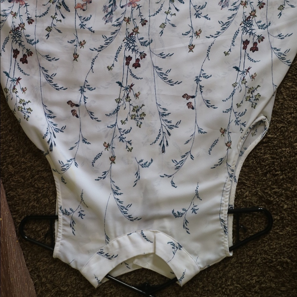 Flowy white floral shirt